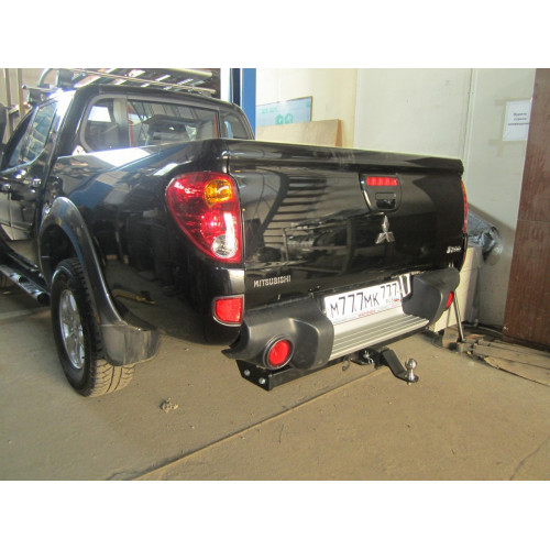 Фаркоп Бизон на MITSUBISHI L200 2006-2010 (KB4T) Арт. FA 0648-E