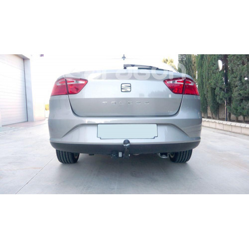 Фаркоп ARAGON на SEAT Toledo 2012–2015  Арт. E0402AA 
