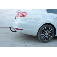 Фаркоп ARAGON на VOLKSWAGEN Jetta 2010–2015  Арт. E0402CA 